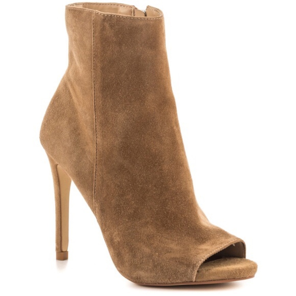 Steve Madden Suede Heels